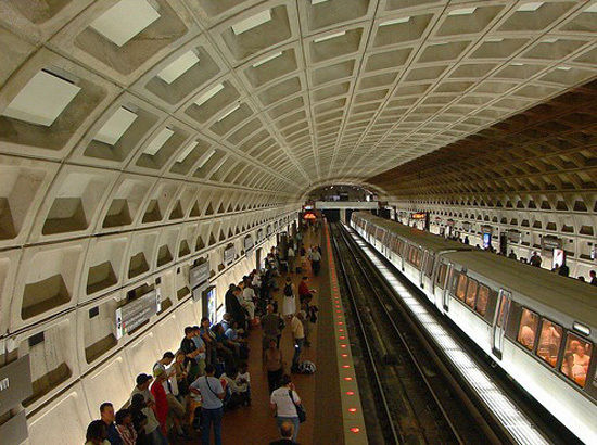 I want a metro station in Georgetown, Washington